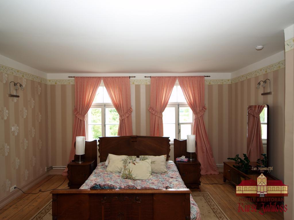 Kursi Hunting Manor Hotell Puurmani Rum bild