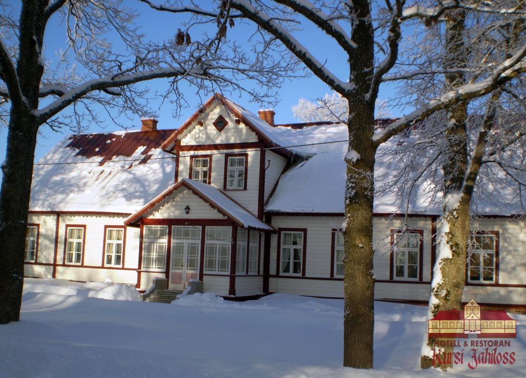 Kursi Hunting Manor Hotell Puurmani Exteriör bild